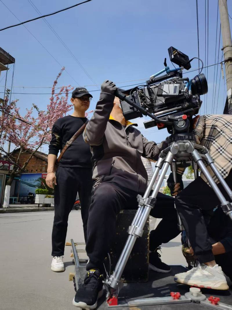 弋江区广告片拍摄：快消品牌爆款之选，网感内容适配社媒传播！
